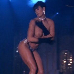 Demi Moore Nude in Striptease 1996 - 29