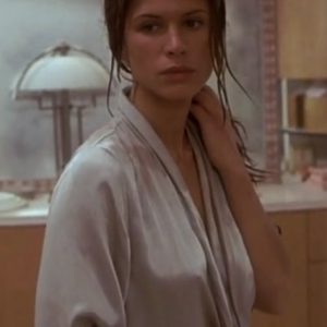 Rhona Mitra Nude in Hollow Man - 004