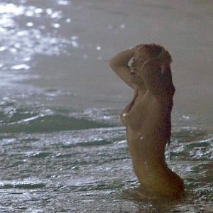 Salma Hayek Completely Naked in The Sea In Ask The Dust - 014