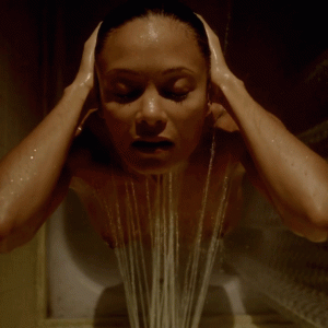 Thandie Newton Nude - Rogue s01e01 - 001 (1)