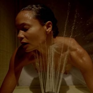 Thandie Newton Nude - Rogue s01e01 - 005